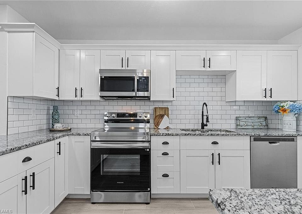1st image of 1466 Palm Woode DR