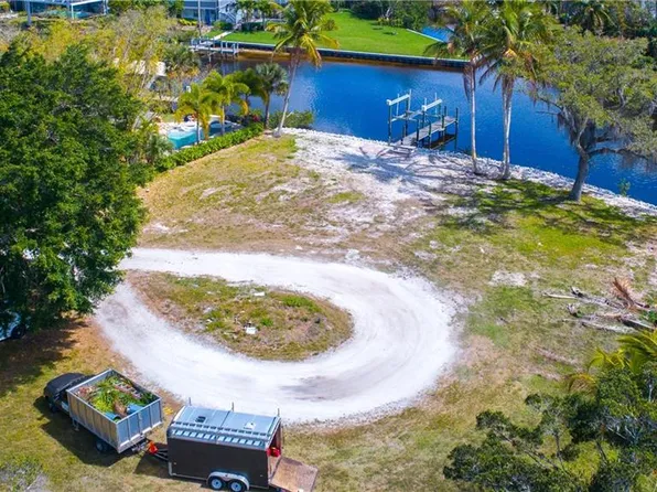 27201 Del LN, BONITA SPRINGS, FL 34135