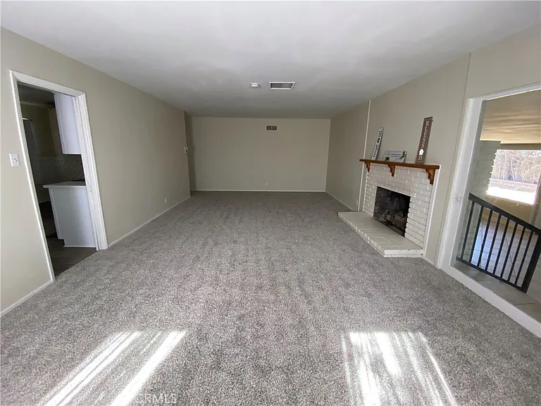 44446 Loneoak Ave #44446 — Photo 14
