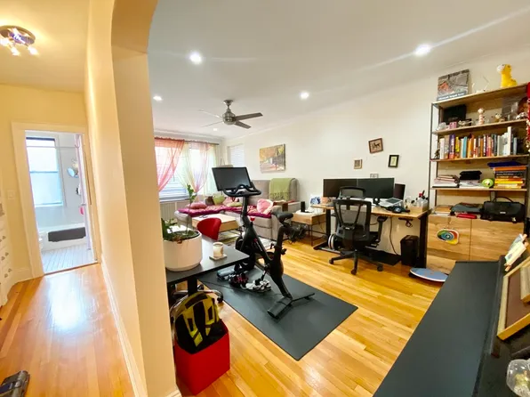 137 Englewood Ave APT 36, Brighton, MA 02135