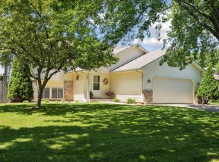 13580 Xavis St NW, Andover, MN 55304