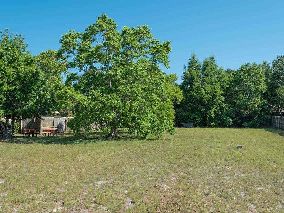 1st image of Sycamore Ln