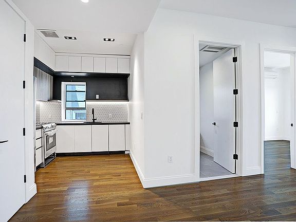 3rd image of 2449 Ocean Ave Unit 6E