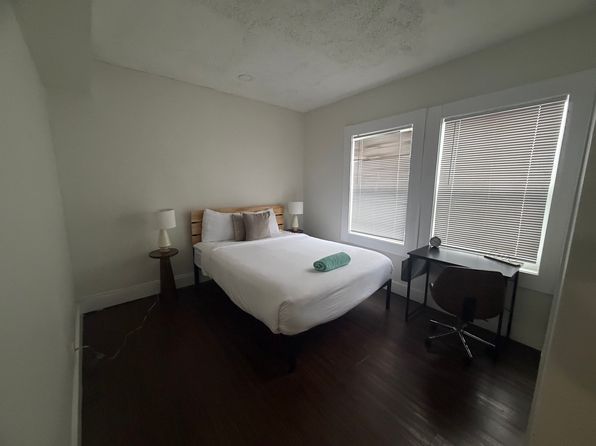 13476 Clifton Blvd #305