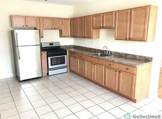 5352 W Division St APT 3, Chicago, IL 60651