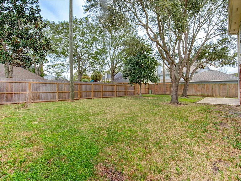 2327 Centerbrook Ln — Photo 47
