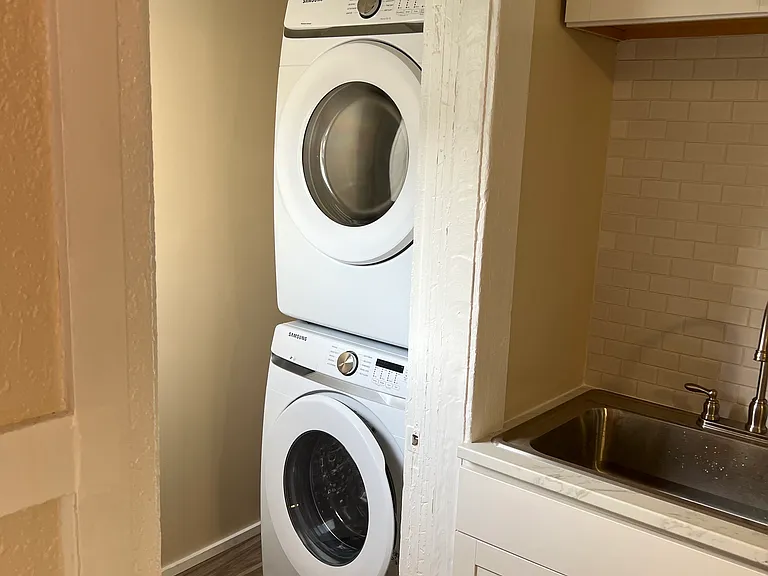 308 Essex St #2 — Photo 3