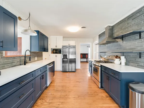 1610 Laurelwood Dr, Denton, TX 76209