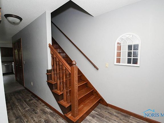 5th image of 818 Touraine Ave