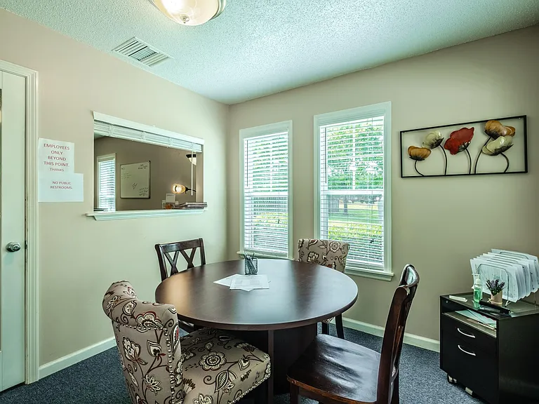 Hunters Landing Apartments — Photo 10