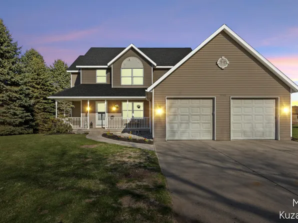 12162 56th Ave, Allendale, MI 49401