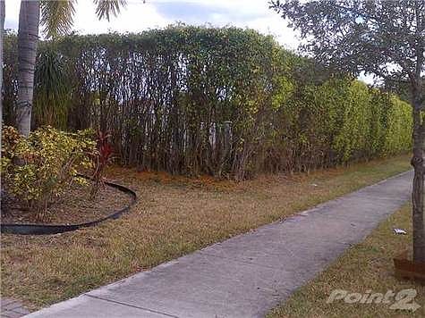 2nd image of 1384 Sabal Trl