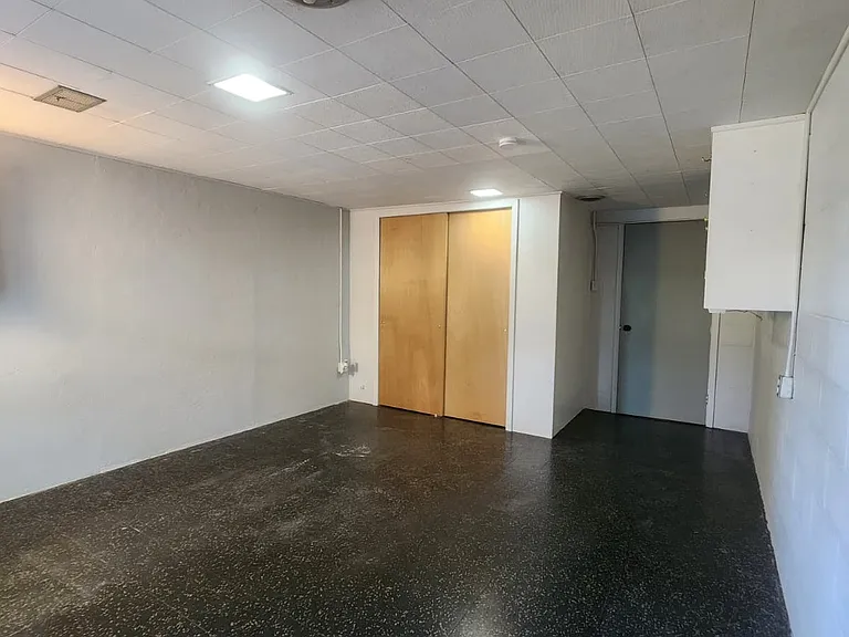 922 S 74th St #922 — Photo 17