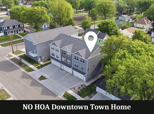 911 7th St N, Fargo, ND 58102