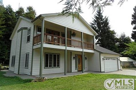 2nd image of 121 Cody Ln
