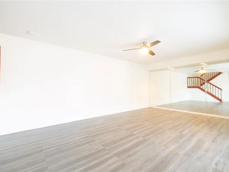 2947 Poplar Ave — Photo 13