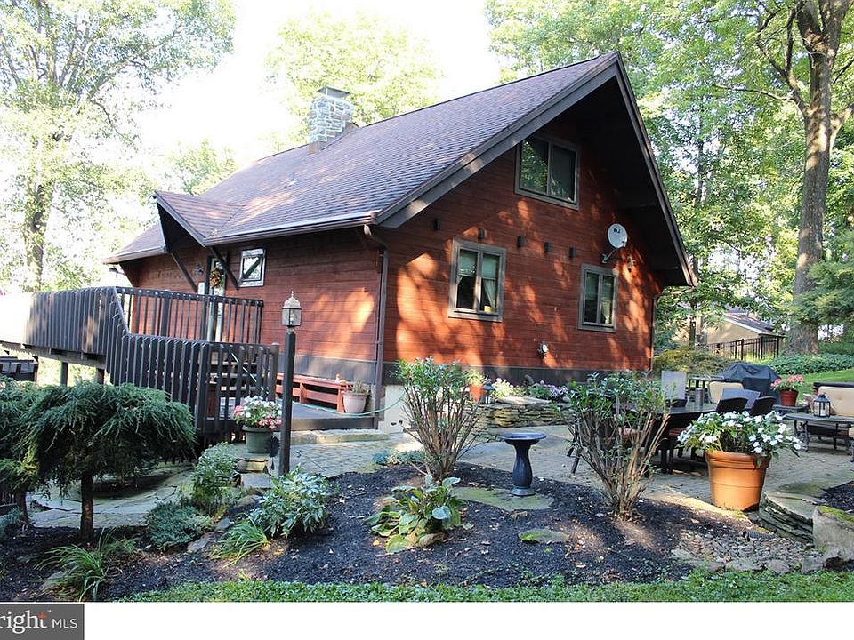 1st image of 416 Hillside Dr
