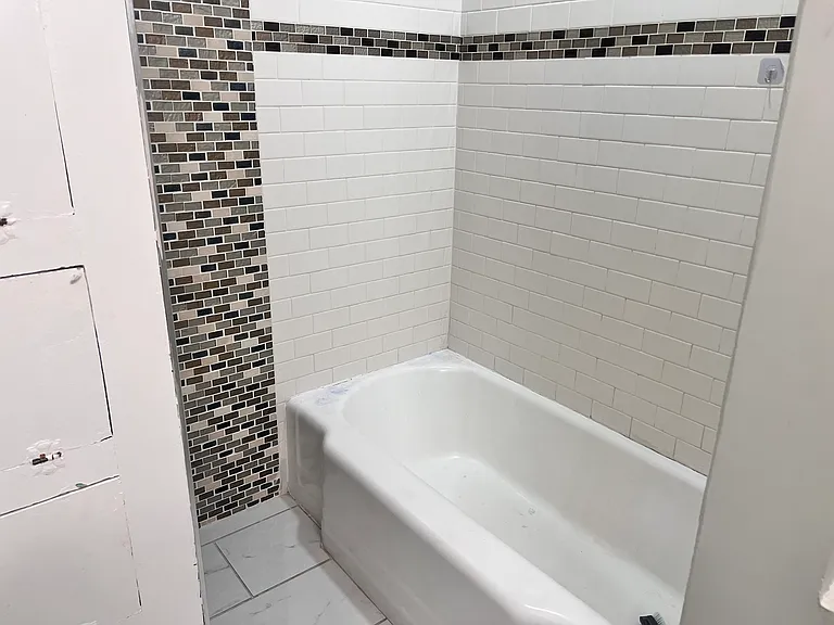 2560 S University Dr — Photo 17