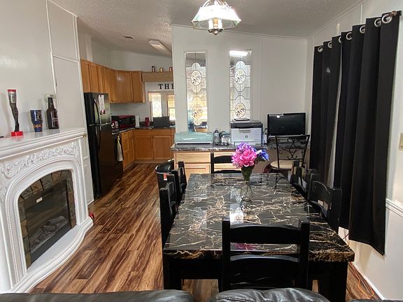 5th image of 1301 Nutwood Dr