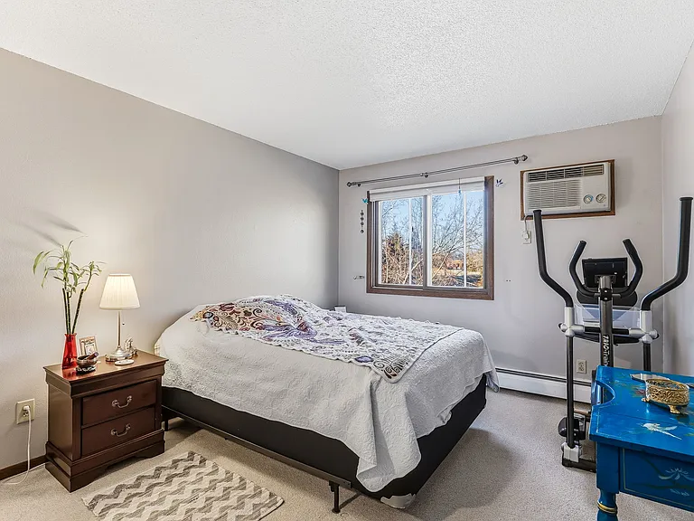 3850 Plymouth Blvd #323 — Photo 9