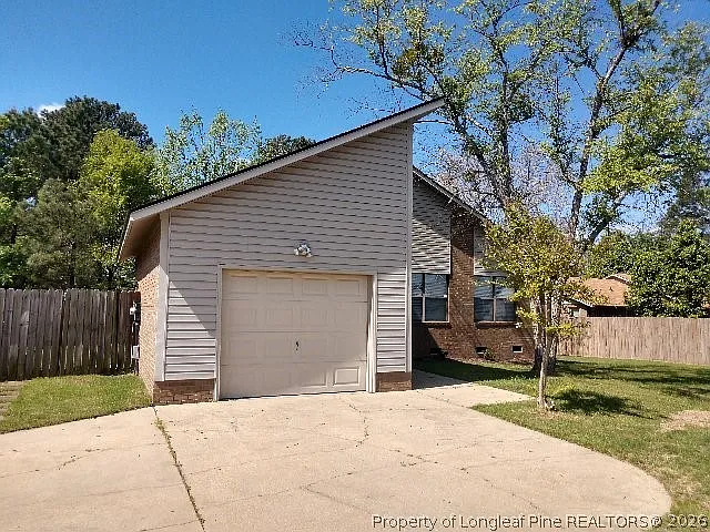 4616 Hoe Ct — Photo 2