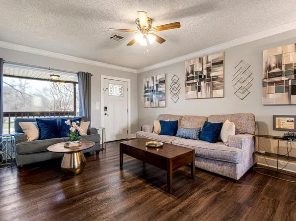 (undisclosed Address), Tulsa, OK 74106