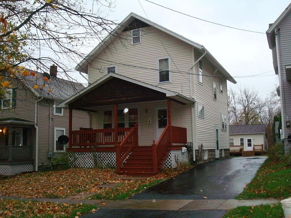 1st image of 130 E Kilborn St
