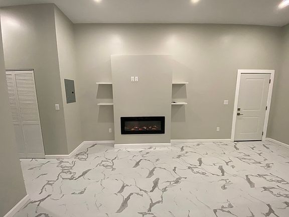 5th image of 225-235 Essex St #4-8