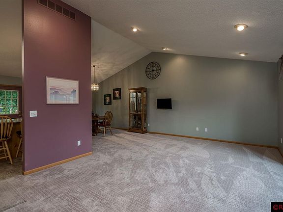 4th image of 120 Victoria Blvd