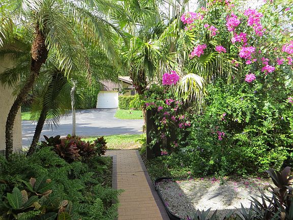 Path to main entrance