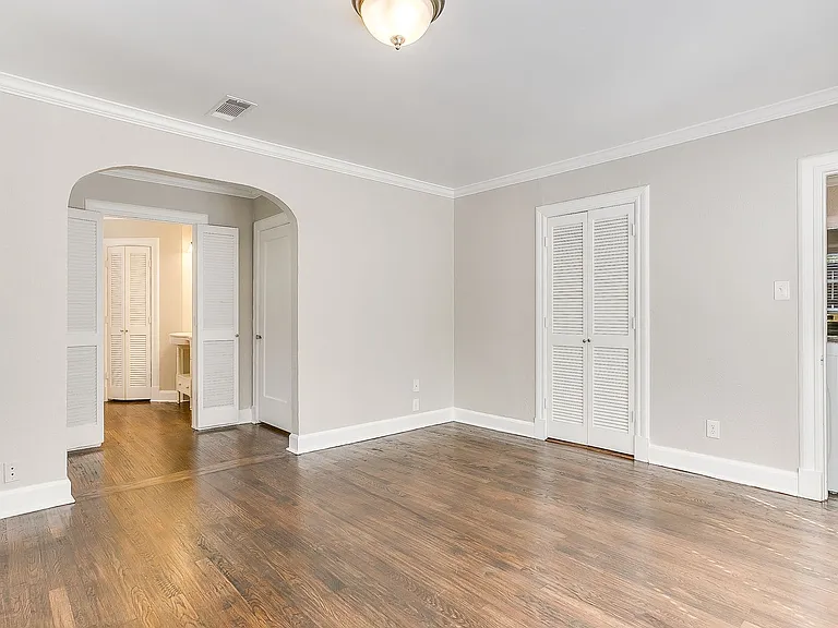 3257 Greene Ave #FULL — Photo 7