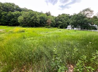 390 Ash Swamp Rd, Glastonbury, CT 06033