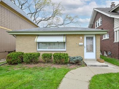 3622 E Armour AVENUE, Cudahy, WI, 53110