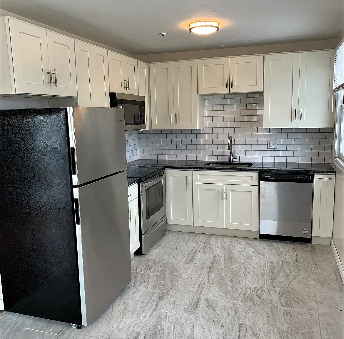 2 bed, $2,600 — Photo 2