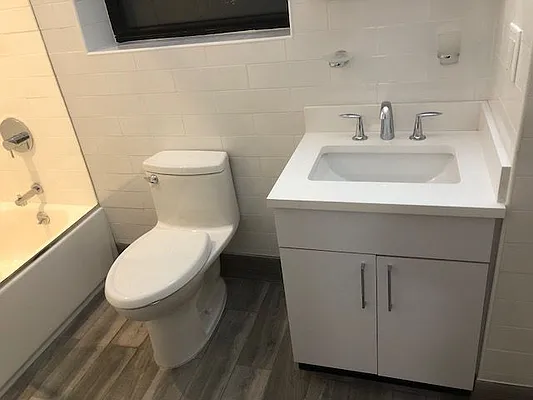 Rented by Solil Management | media 6