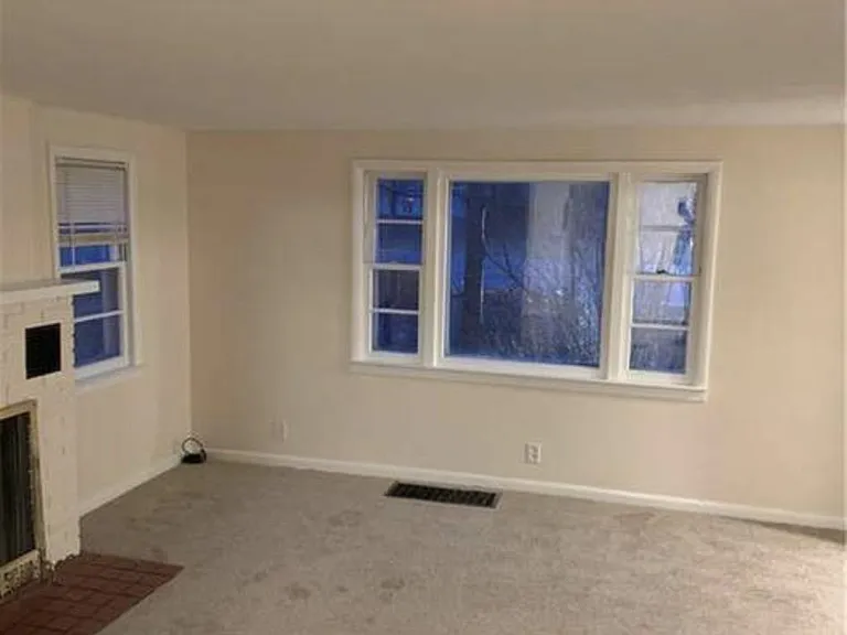 82 Lyndon Rd — Photo 23