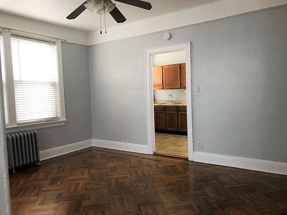 1st image of 2357 32nd St #2