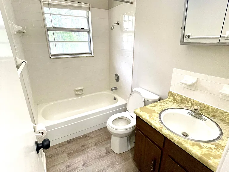 4515 W Millbrook Dr #C — Photo 10
