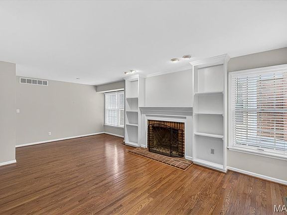 4th image of 1038 Brooksgate Manor Dr