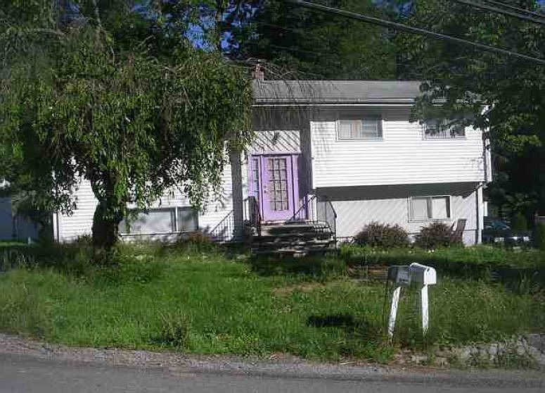 2nd image of 136 Bell Ave