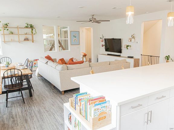 3rd image of 5361 Calle Rockfish #73