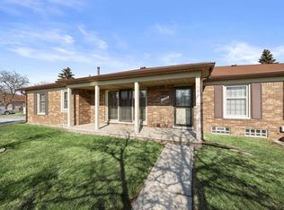 15020 Pilgrim Ct, Shelby Township, MI 48315