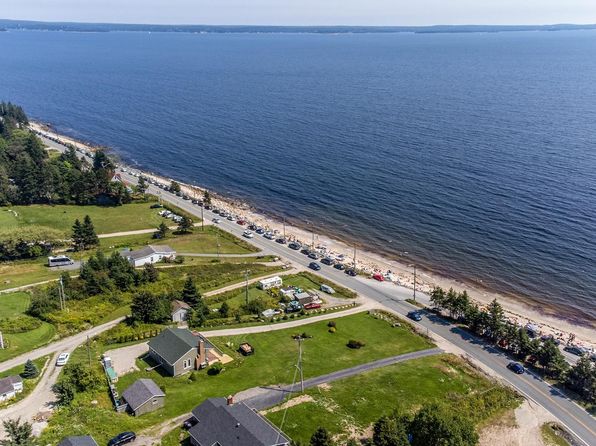 9564 Saint Margarets Bay Rd, Halifax, NS B0J 1B0