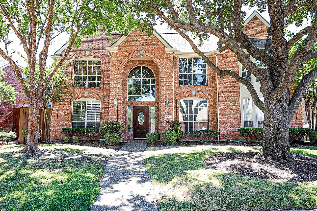 5 bed, 3566 sqft, $4,595 — Photo 1
