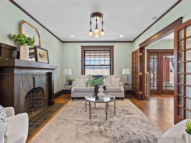 3831 Lafayette Ave — Photo 5
