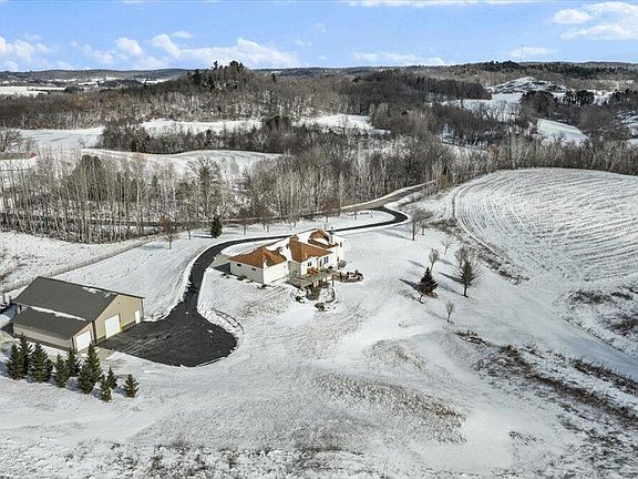 4th image of W16091 Dewey ROAD