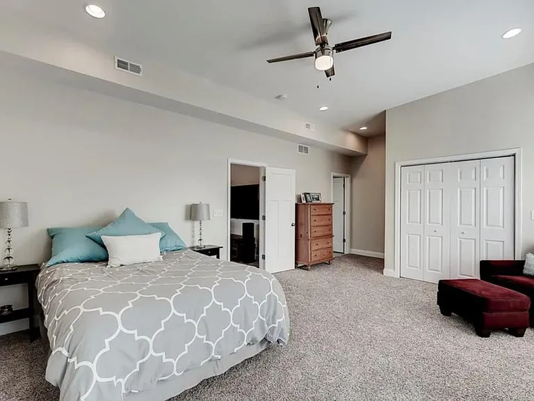 1322 Laurel St — Photo 19