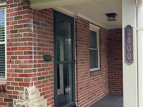 4th image of 2400 Hillview Ave