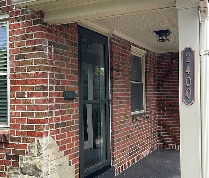2400 Hillview Ave — Photo 4