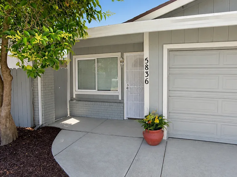 5836 Palm Ave — Photo 13